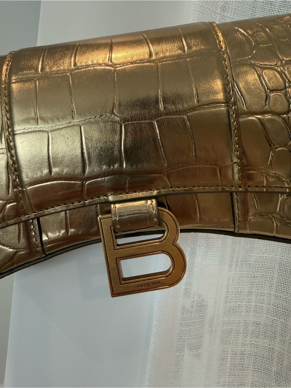 Balenciaga Hourglass Gold Croc-Embossed B Chain Wallet - Picture 5 of 11
